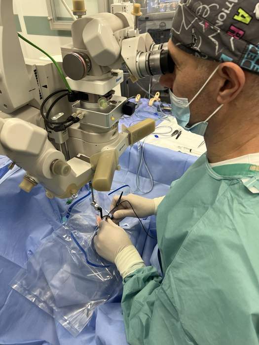 Отслоение сетчатки глаза операция цена Киев